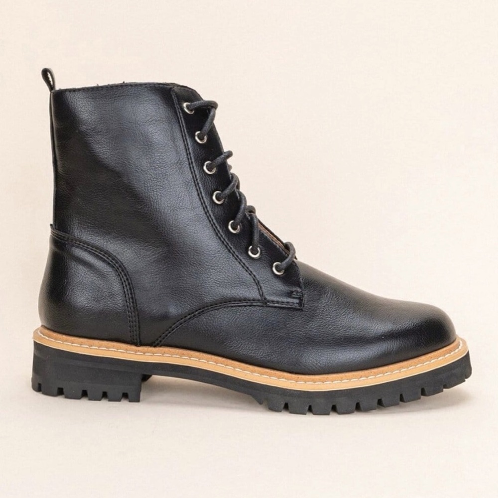 One Left ✨ BRYCEN FAUX LEATHER LACE UP BOOT size 10 - Picture 15 of 17